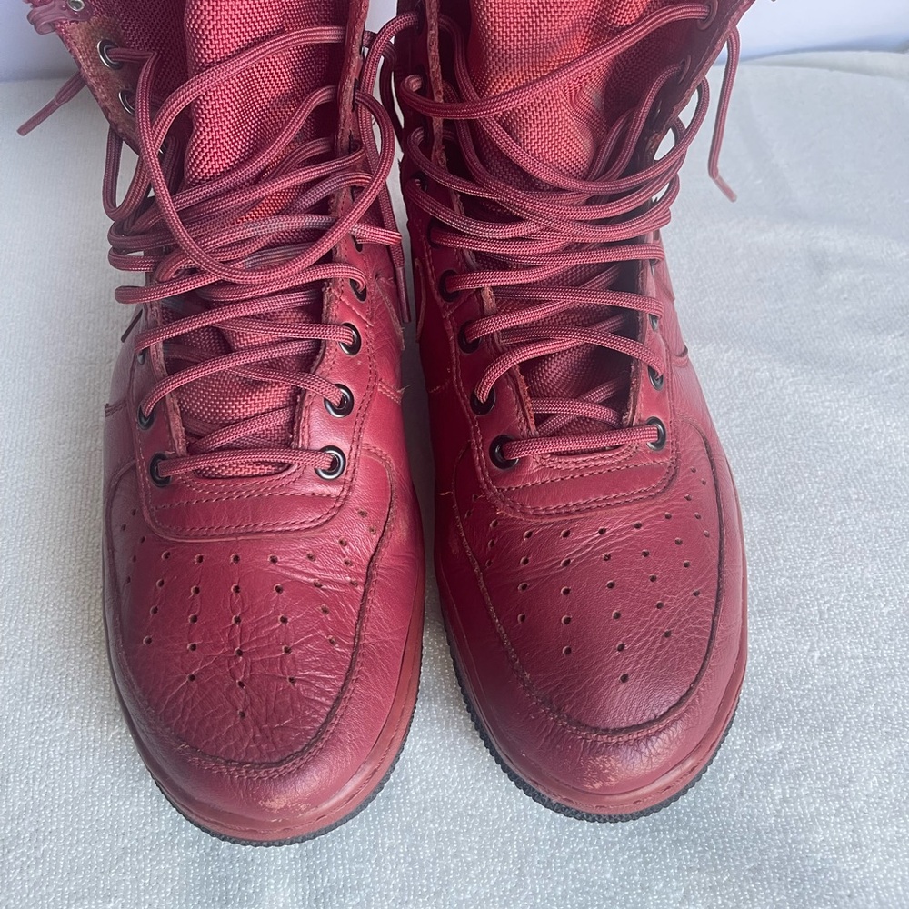 Women’s Nike special field Air Force